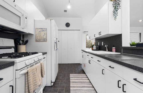 Milan House | Entire Home Near Ann Arbor/Family Friendly