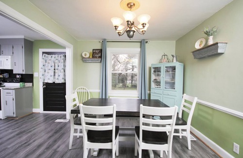 Lynchburg House | Entire house in quiet area, close to everything!