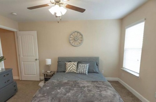 Smyrna House | Entire Town Home With A Beautiful Family Park!
