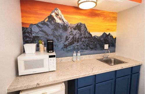 Henderson Hotel | Envi Boutique Hotel Henderson-Evansville South