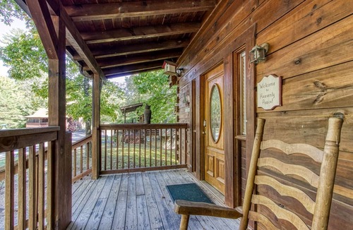 Pigeon Forge Cabin | ER64 - Heavenly Peace - Great location...close to all the action!