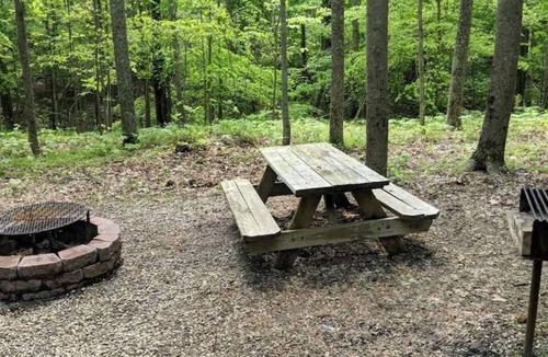 Mauckport Cabin | Escape to Peace and Tranquility at High Ridge Cabin 1