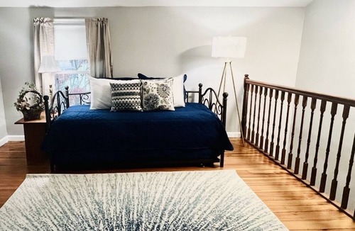 Sperryville Cottage | Estes Cottage Located in Sperryville, VA