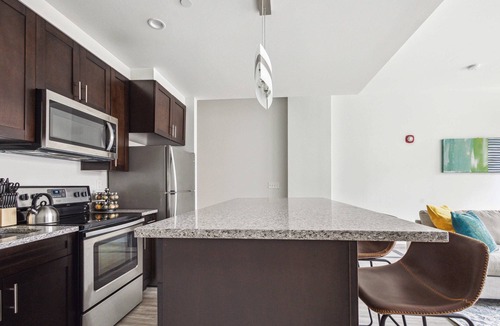 Downtown Detroit Apartment | Executive Downtown Retreat