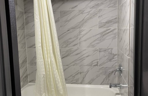 Mount Pleasant Hotel | Executive Inn