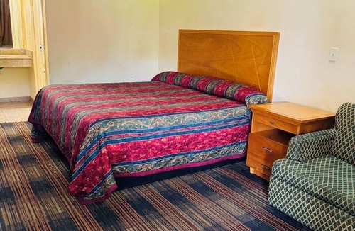 North Chesterfield Hotel | EXECUTIVE INN