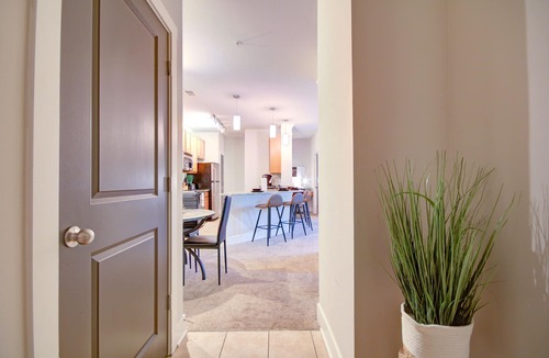 Huntsville Apartment | Executive Work & Play Getaway