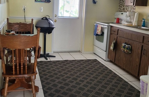 Englewood East Apartment | Experience the Privacy and Comfort at Lani Mana Chill and Enjoy