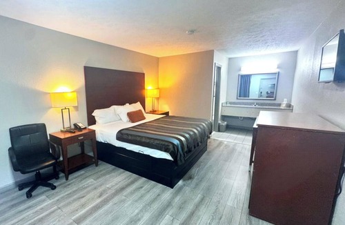 New Albany Hotel | Express Inn New Albany I 22