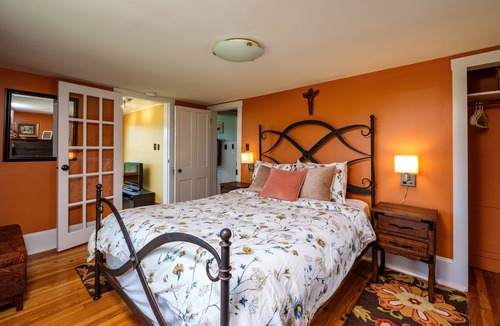 Front Royal House | Exquisite Riverfront Paradise...100+ Acres- Hike, Boat, Swim without leaving!