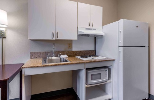 Sterling Heights Hotel | Extended Stay America Select Suites Detroit Sterling Heights