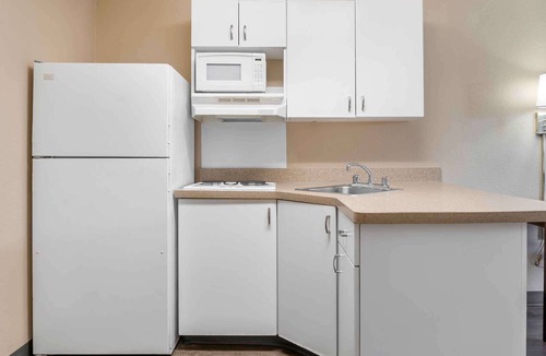 Sterling Heights Hotel | Extended Stay America Select Suites Detroit Sterling Heights