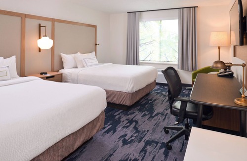 New Stanton Hotel | Fairfield Inn by Marriott Pittsburgh New Stanton