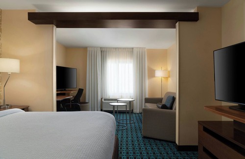 Pittsburg Hotel | Fairfield Inn & Suites by Marriott London