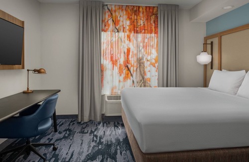 Hollins Hotel | Fairfield Inn & Suites by Marriott Roanoke Hollins/I-81