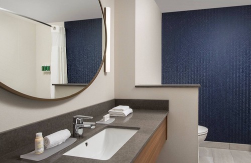 West End Hotel | Fairfield Inn & Suites by Marriott Nashville near Vanderbilt