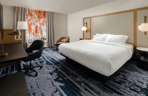 Norton Shores Hotel | Fairfield Inn & Suites by Marriott Muskegon Norton Shores