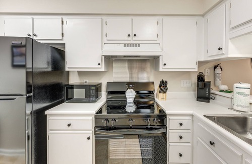 Waterford Plantation Condo | Fairway Views & Pool: Windsor Green Beach Retreat