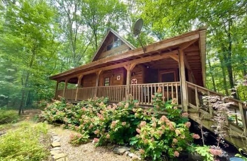 Mentone House | Falcon's Lodge an Appalachian Home 5 Magical Acres