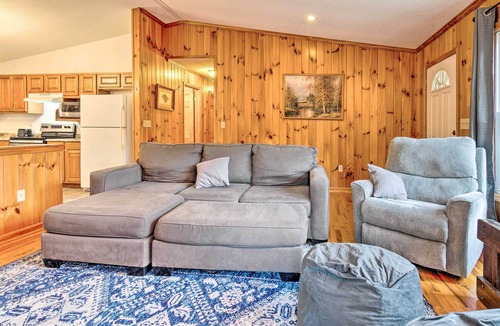 Marion Cottage | Families & Outdoor Groups! Mtn-view Marion Cabin