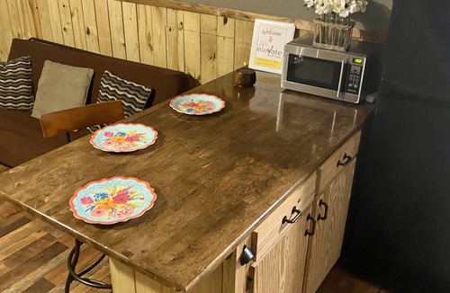 Perkinston Cabin | Family Cabin at the creek! 2 beautiful private sandbars
