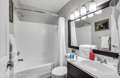 Survey Creek Apartment | Family Friendly 2 Bed in Fort Lauderdale