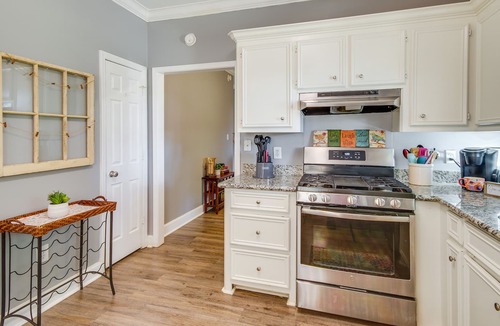 Flowood House | Family-Friendly Brandon Home: Fireplace & Patio!