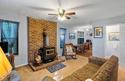 Greeneville Cabin | Family-Friendly Cabin Rental with River Views near Knoxville