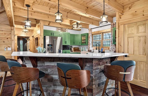 Hanover Cabin | Family-friendly cabin with game room and backyard!