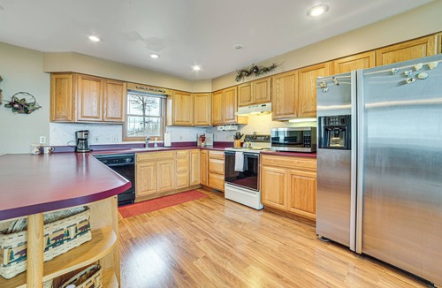 Houghton Lake House | Family-Friendly Houghton Lake House: Steps to Lake