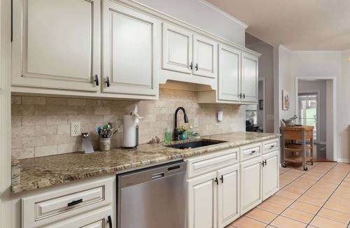 Oxford House | Family - Friendly Oxford Retreat Near University