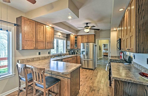 Alpine Lake House | Family-Friendly Terra Alta Home w/Lake View!