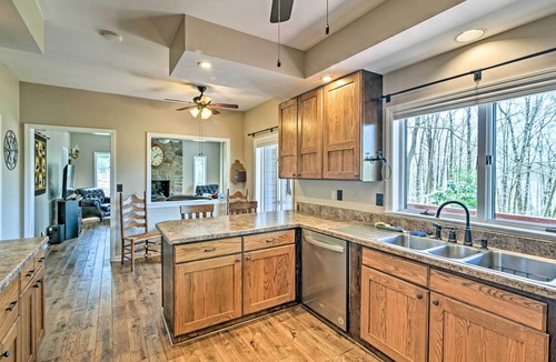 Alpine Lake House | Family-Friendly Terra Alta Home w/Lake View!