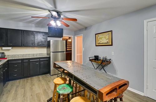 Versailles House | Family-Friendly Versailles House: 12 Mi to UK!