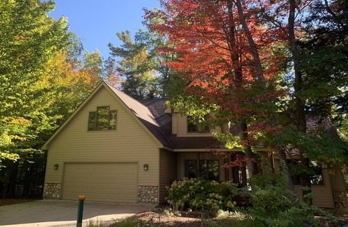 Empire House | Family home in the center of Glen Arbor!