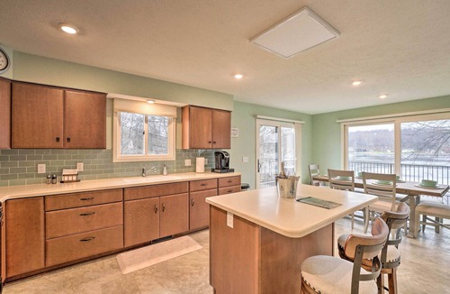 Hart House | Family Home on Crystal Lake w/Private Beach!