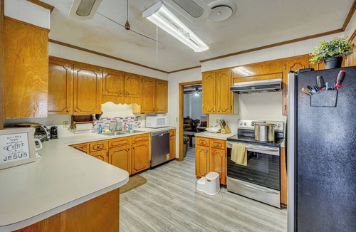 Jackson House | Family Home w/Yard - 5 Mi to Jackson State Campus