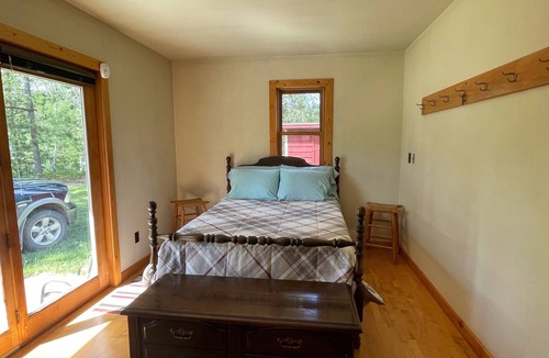 Crystal Falls Cabin | Family lodge on private lake to enjoy fishing, hiking, nature and much more!