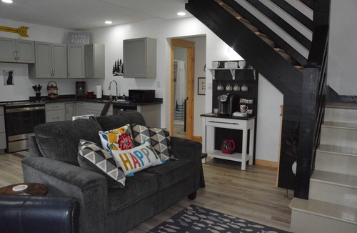 Henderson Cabin | Family/Pet Friendly, Peaceful Cabin, Lakeview, Deck with Norfork Lake views