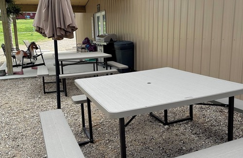 Grandin House | Family sized barndominium. Sleeps up to 10 comfortably.