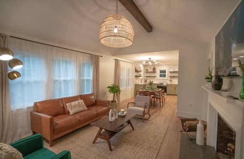 Columbia Cottage | Family sized cottage a short walk to Muletown square - Downtown!