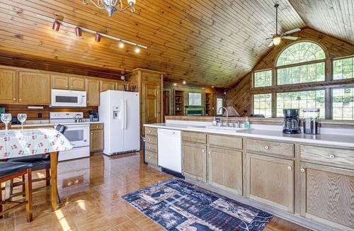 Sevierville House | Family Smoky Mountain Retreat! 5BR House