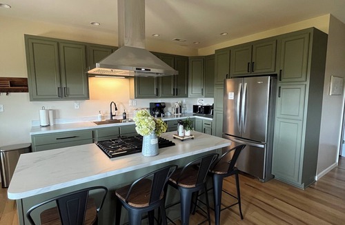 Pellville House | Fantastic farmhouse 2bed/2bath. Close to the Summit golf course & Pearl Club.