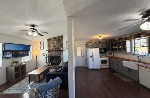 Georgetown House | Farm Stay Near Town - Animals, Fire Pit, & Privacy - close to wedding venues