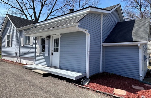 Auburn Hills House | Farmhouse in the Heart of DowntownAuburn Hills