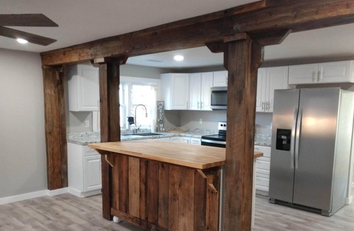 Dickson Other | Farmhouse with relaxing space - outside city limits - pets welcome!