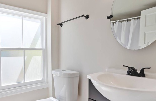 Shepherdstown House | Farmhouse Writer's Retreat in Historic Shepherdstown