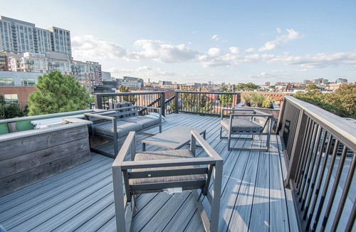 Fells Point Condo | Fells Point Charm with a View