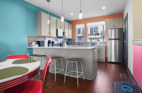 Katie Hill Neighborhood House | Fern Haven 13–Perfect Family Retreat–Sleeps 6
