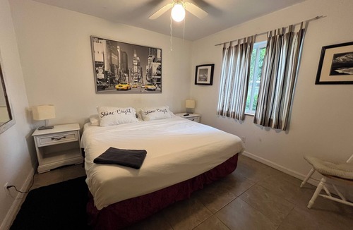 Highland Garden House | FIFA ready Corner garden view 2-bed townhome in tranquil Hollywood AC gated Wifi